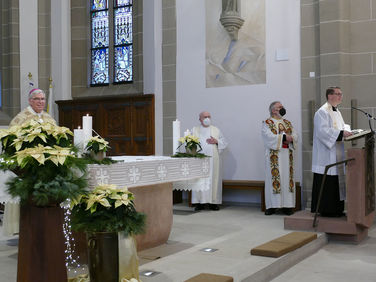 Diözesale Aussendung der Sternsinger des Bistums Fulda in St. Crescentius (Foto: Karl-Franz Thiede)